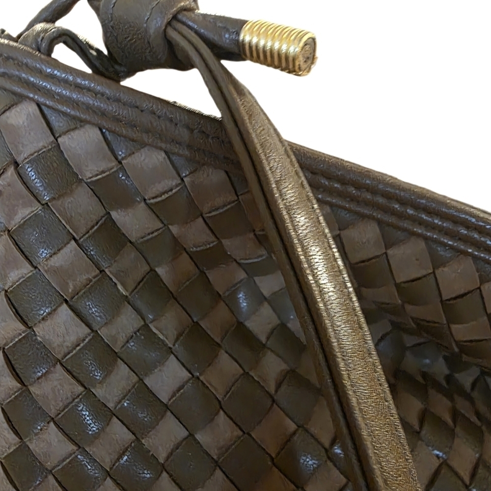 Vintage Empress Elegant Brown Woven Shoulder Bag Gold Hardware - Picture 8 of 12